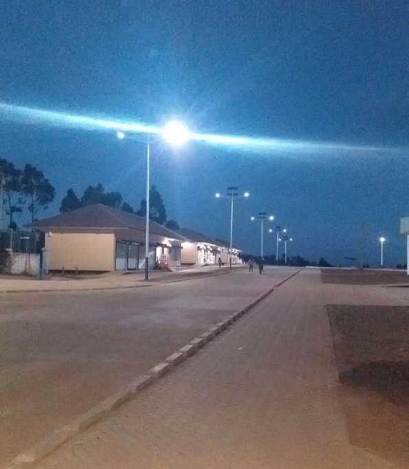 颍泉区非洲科特迪瓦太阳能路灯工程